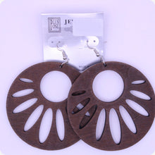 Load image into Gallery viewer, Sand Dollar Wood Earrings
